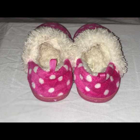 Girls’ Slippers - Picture 4 of 6